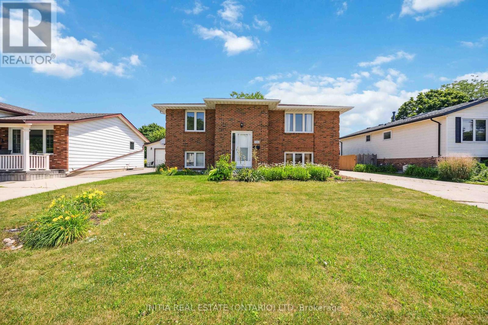 106 Hastings Cres E, Sarnia, ON N7S 5K5