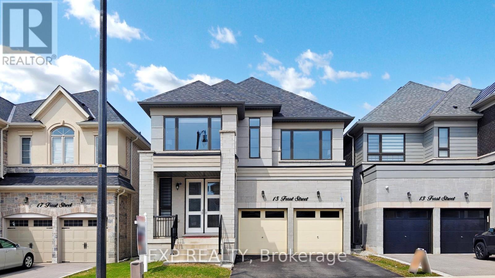 15 Frost St, Brampton, ON L6X 5P5