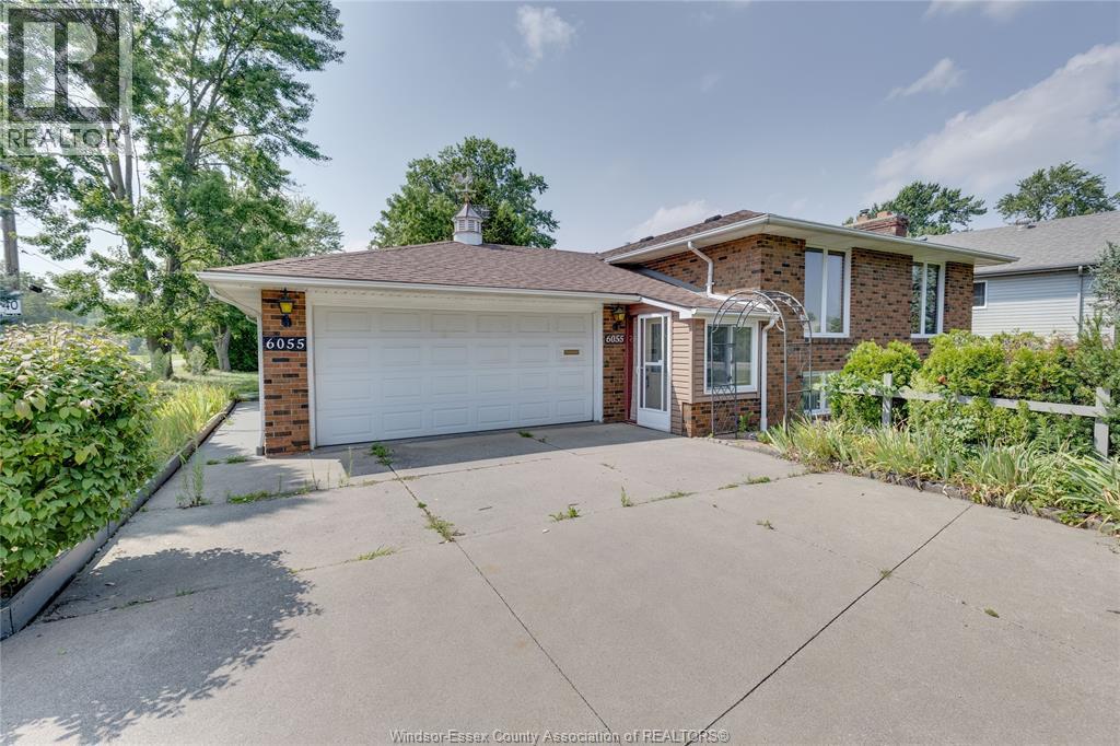 6055 Malden, Lasalle, ON N9H 1S7