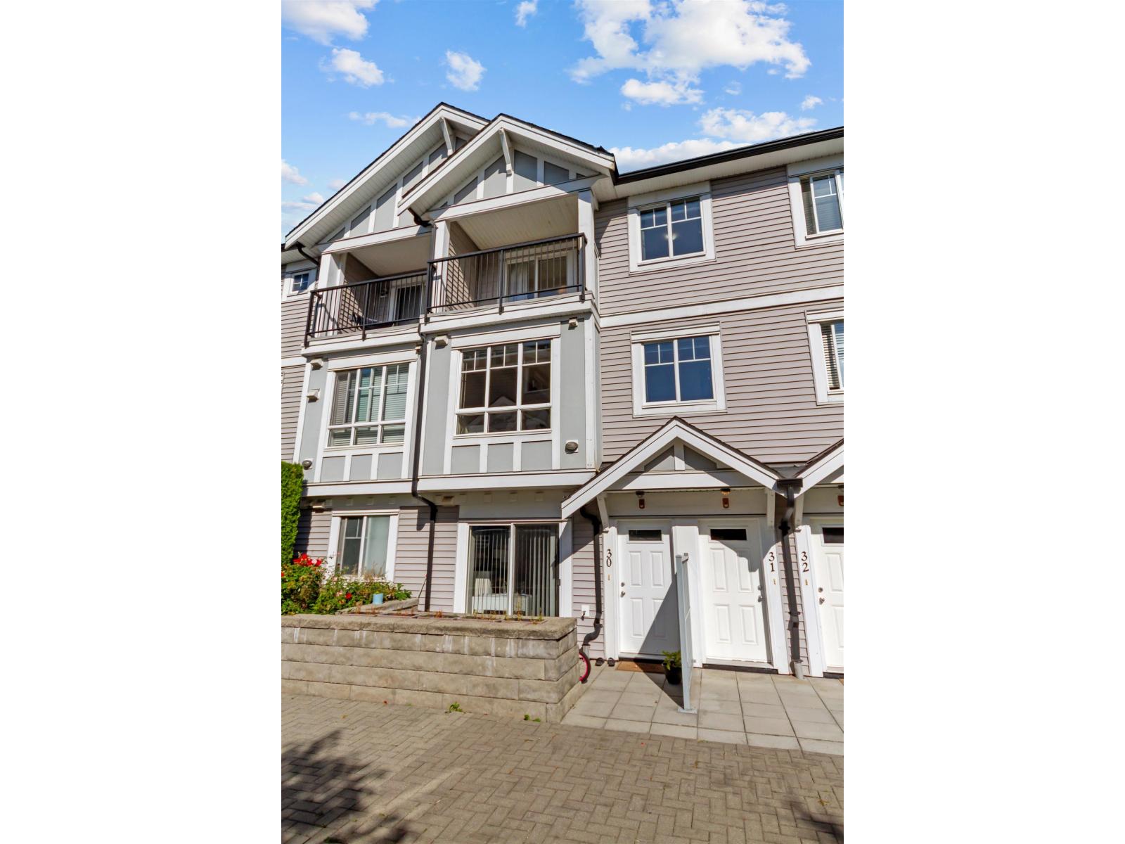 13239 Old Yale Road Unit 31, Surrey, BC V3T 3C5