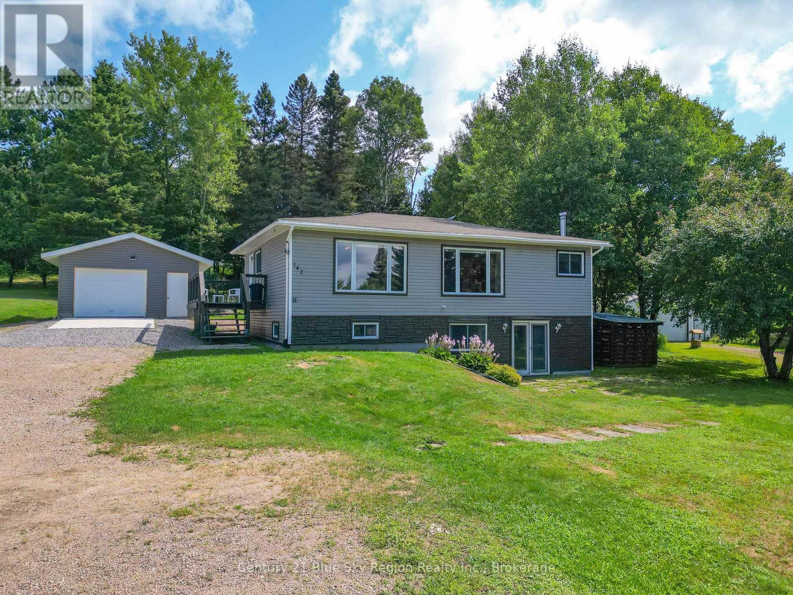142 Gagnon St, Bonfield, ON P0H 1E0