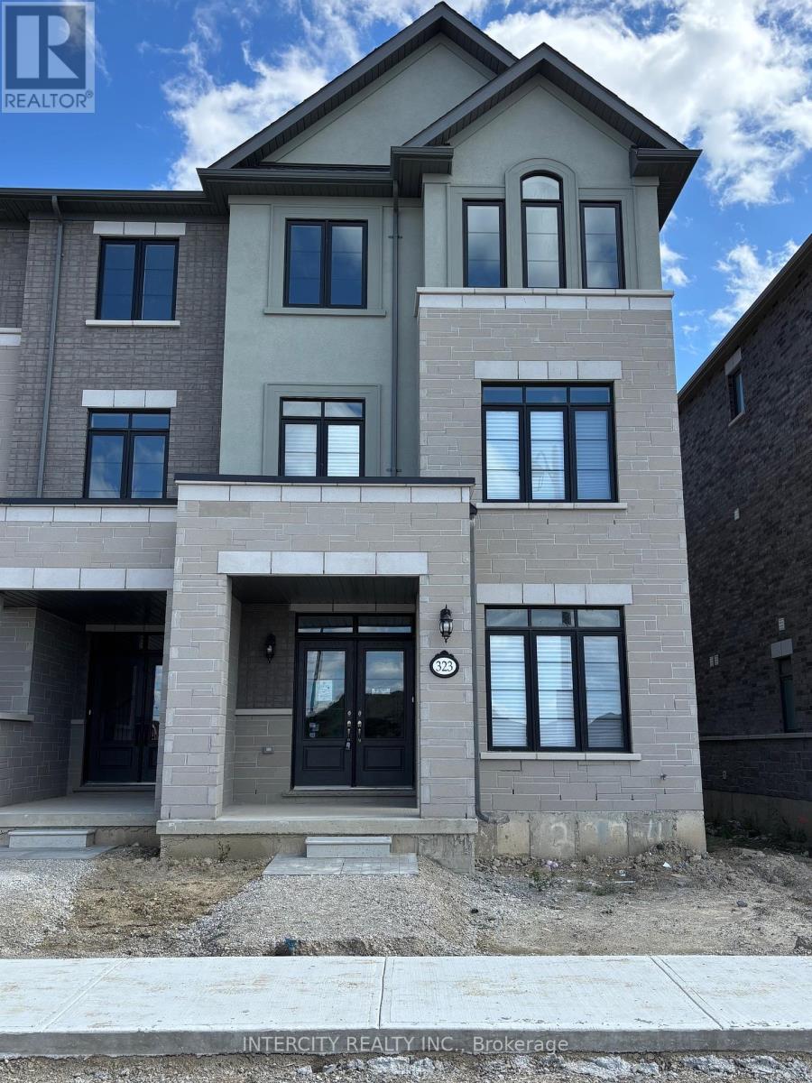 323 Inspire Blvd, Brampton Sandringham-wellington North, ON L6R 4E6