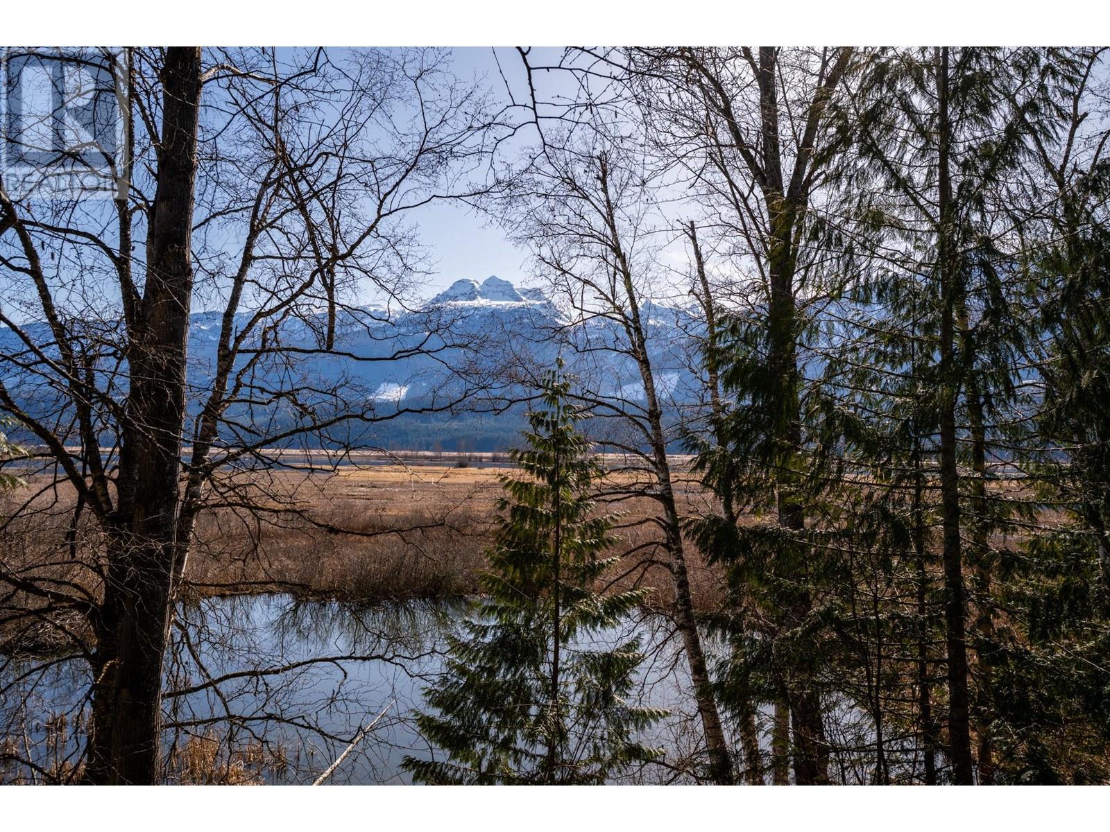 2323 Airport Way, Revelstoke, BC V0E 2S3