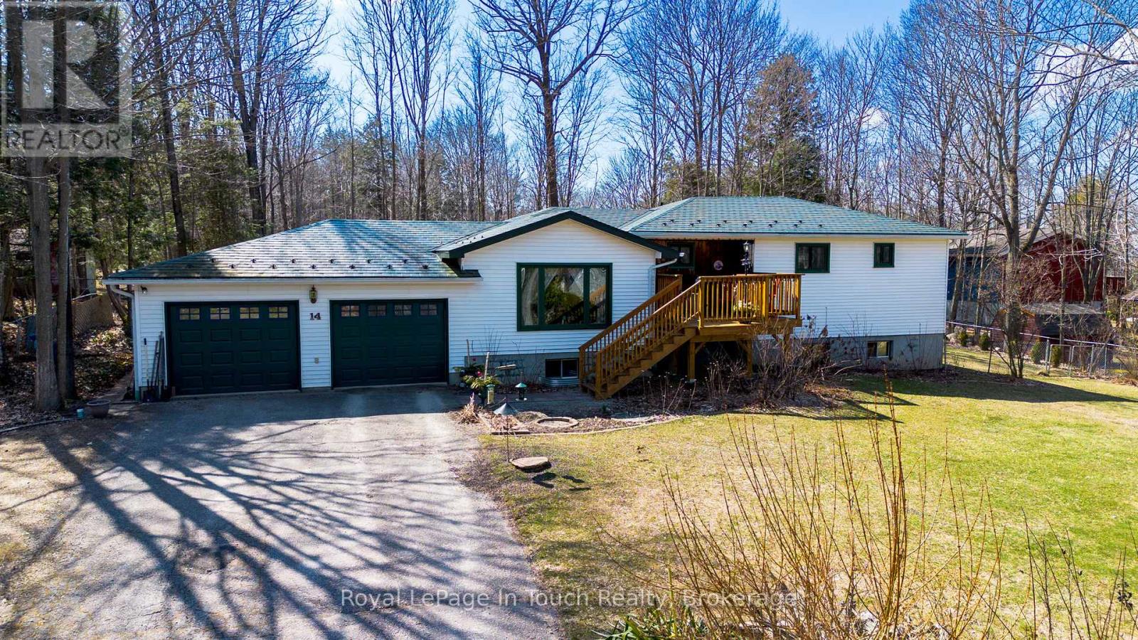 14 Seneca Cres, Tiny, ON L9M 0C9