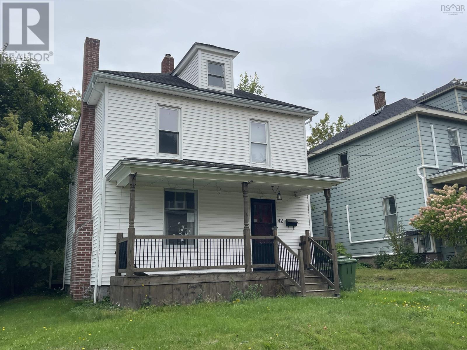 42 Bell St, New Glasgow, NS B2H 2A9