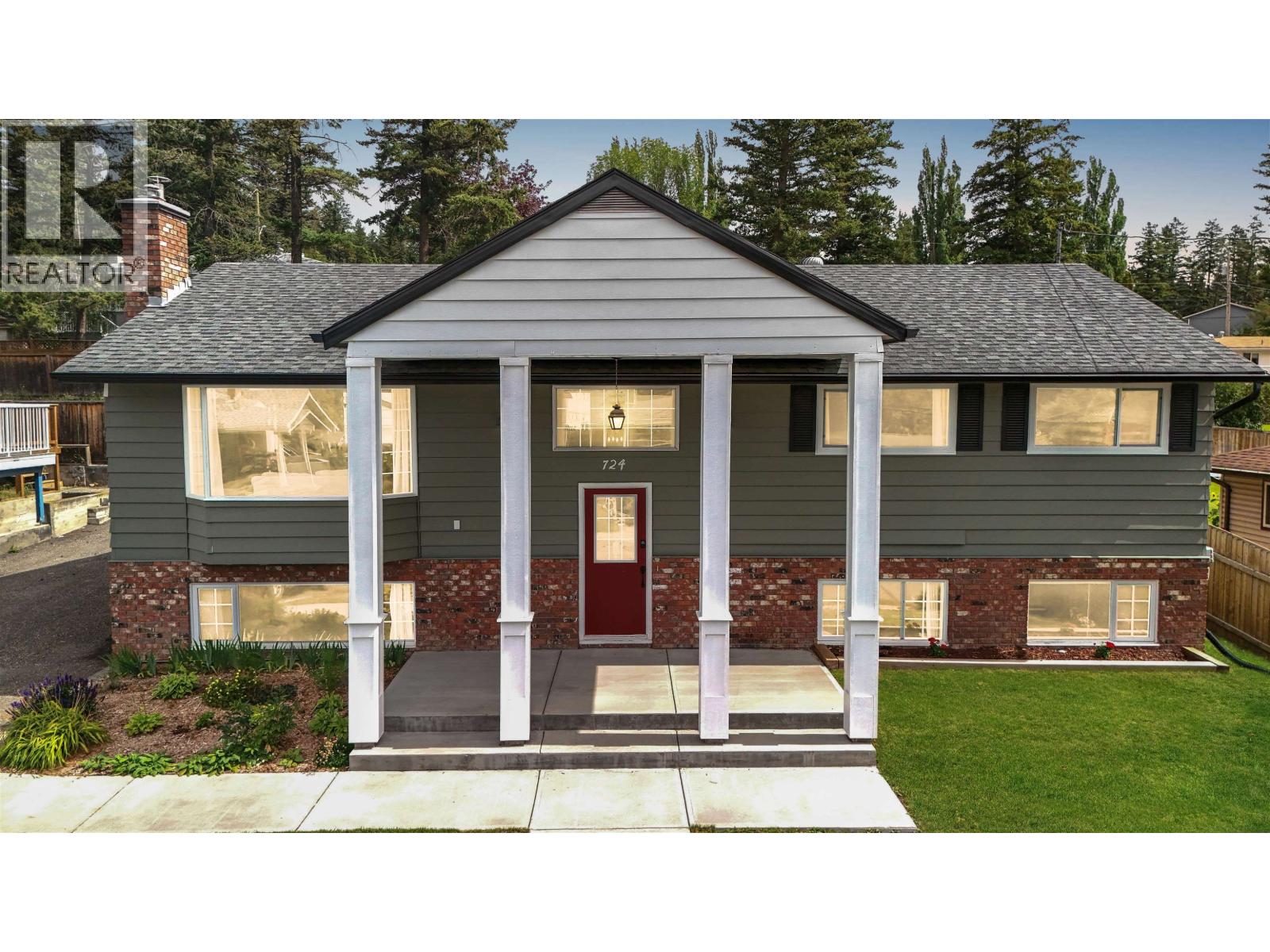 724 Pigeon Dr, Williams Lake, BC V2G 2B3