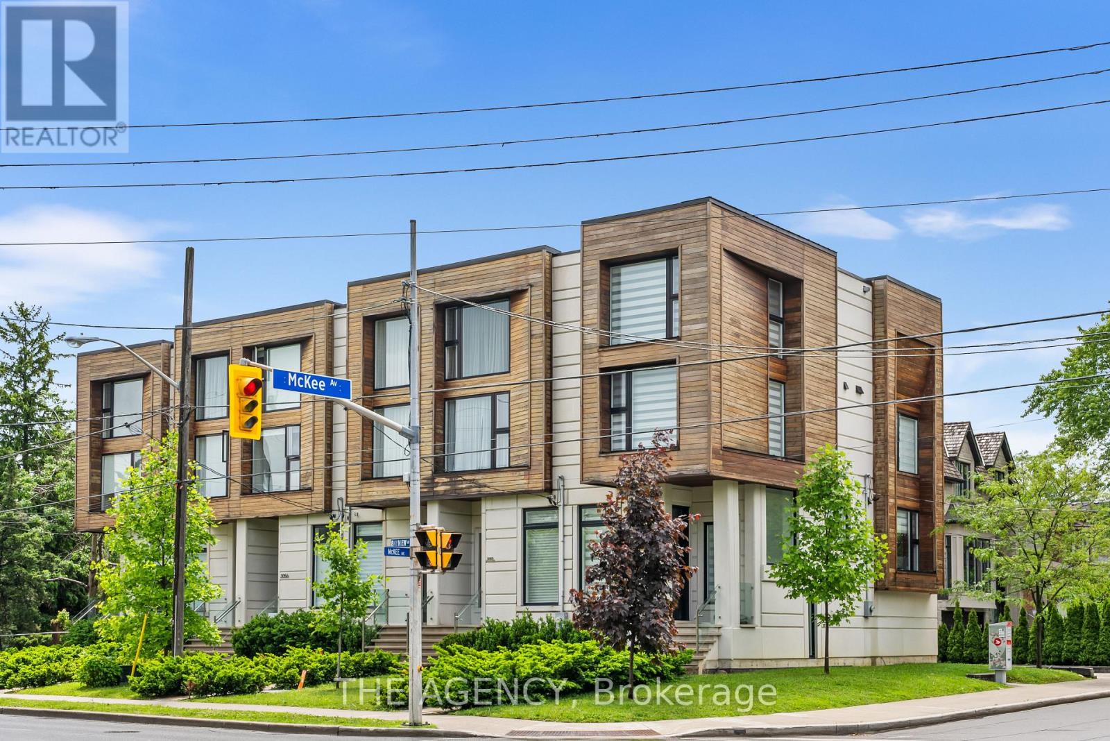 3062 Bayview Ave, Toronto, ON M2N 4E6