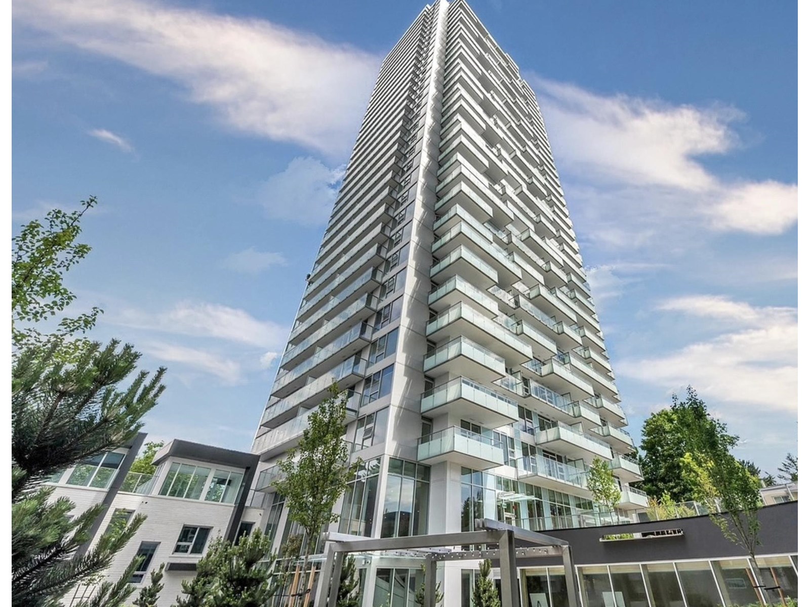 13768 100 Avenue Unit 1510, Surrey, BC V3T 0V2