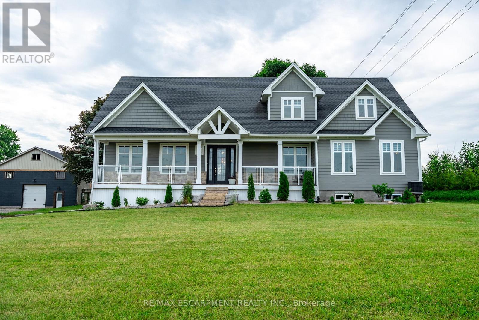4 Concession 11 Rd E, Hamilton, ON L8B 1H8