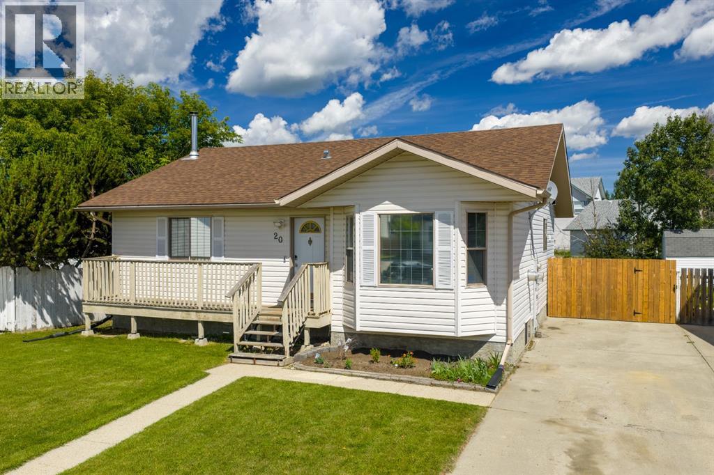 20 Merrifield Pl, Whitecourt, AB T7S 1T3