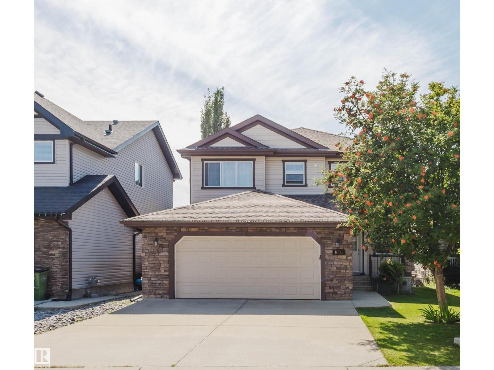 6731 Speaker Pl NW, Edmonton, AB T6R 0N9