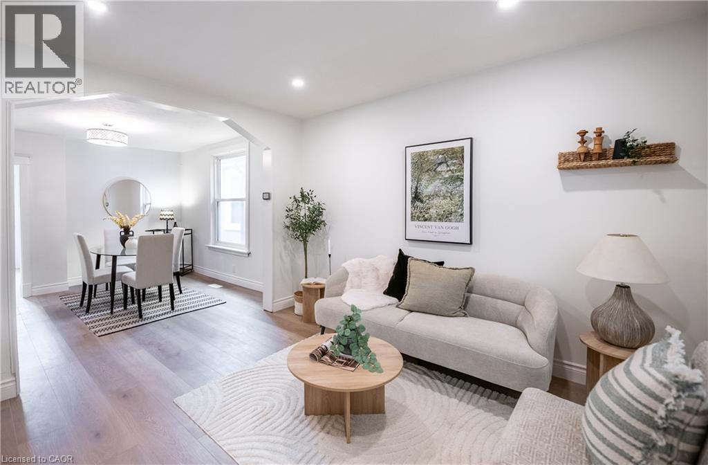 390 Paling Ave, Hamilton, ON L8H 5K2