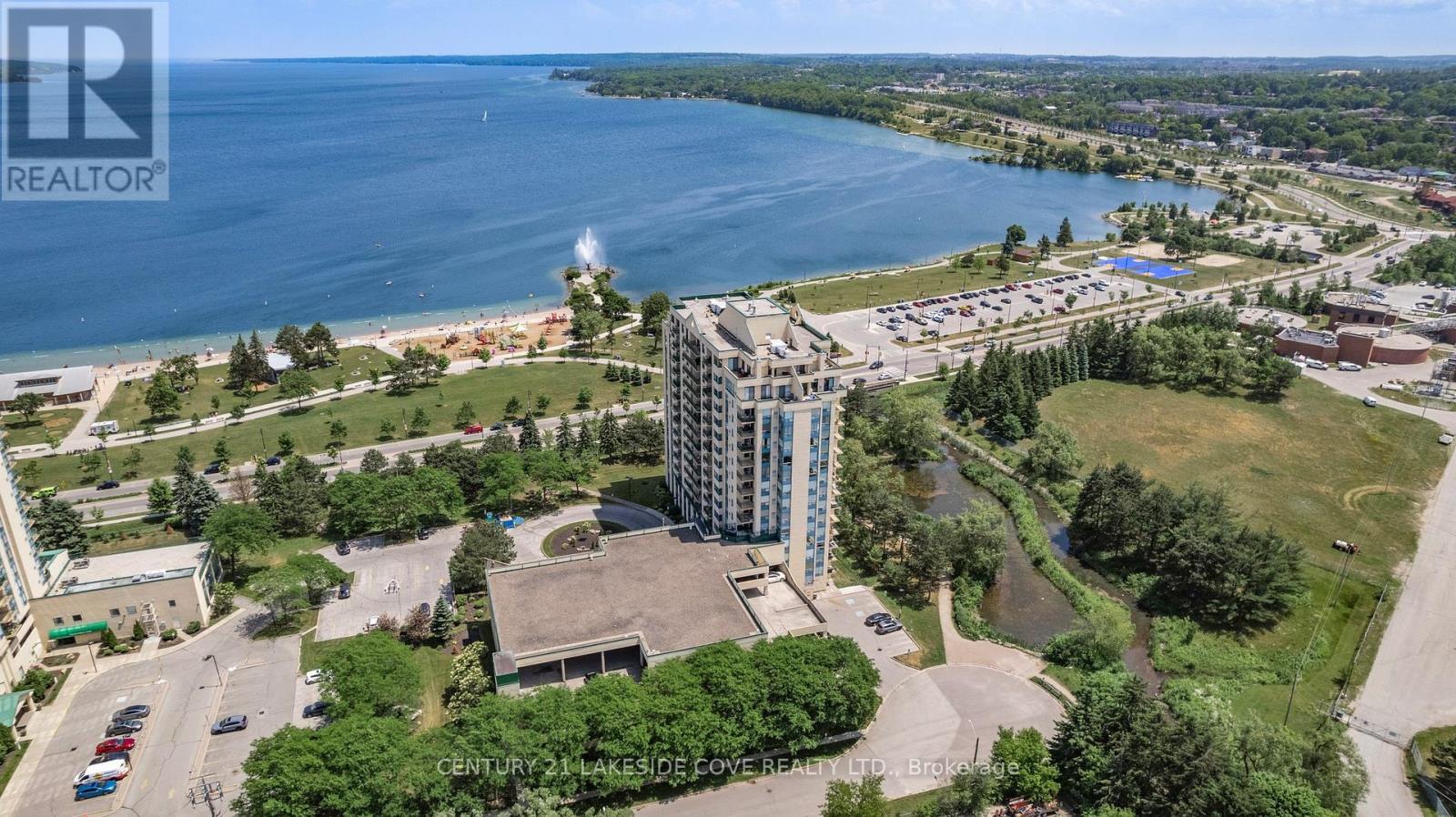 711 75 Ellen St S, Barrie, ON L4N 7R6
