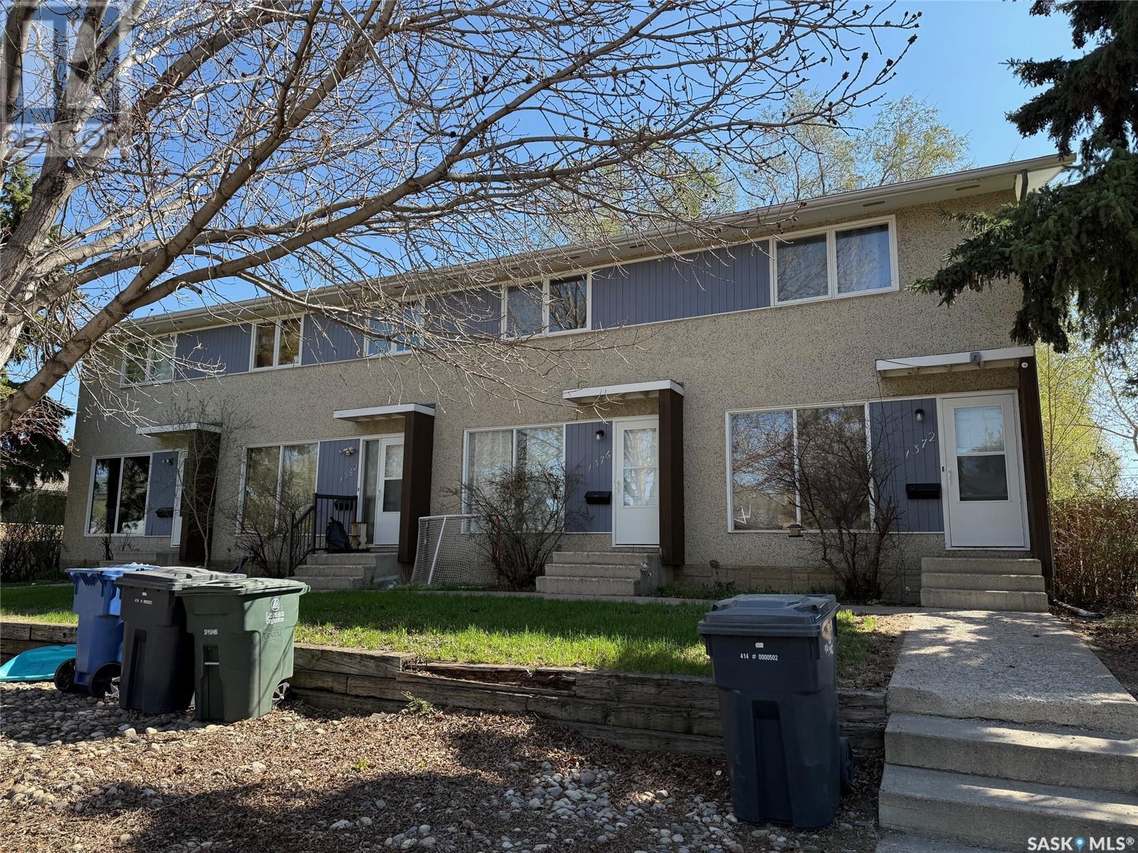 1372 1382 108th St, North Battleford, SK S9A 3J8