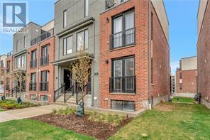 53 99 Roger St, Waterloo, ON N2J 0G1