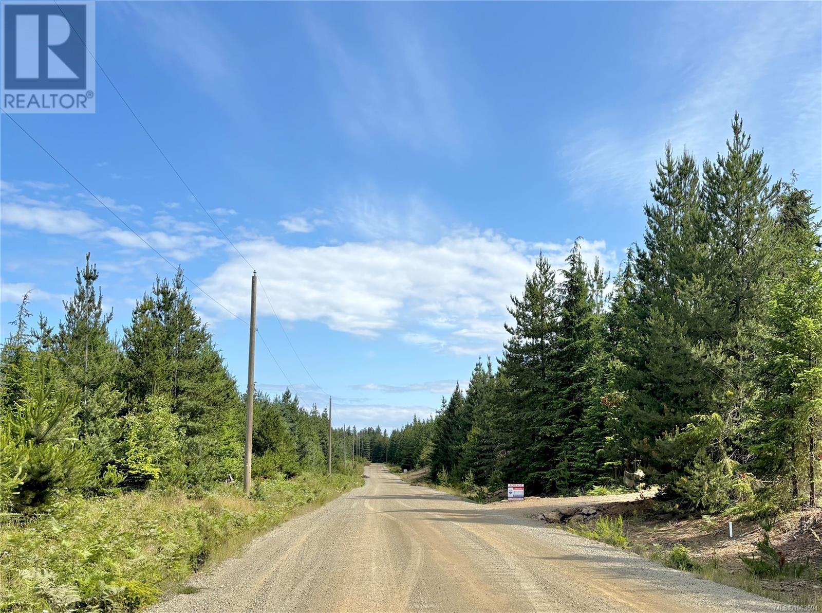 6800 Danes Rd, Denman Island, BC V0R 1T0