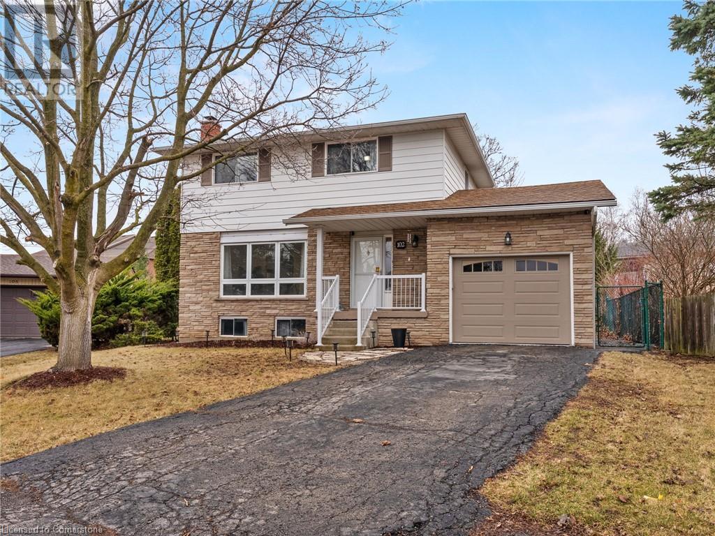 102 Dundee Dr, Caledonia, ON N3W 1J8