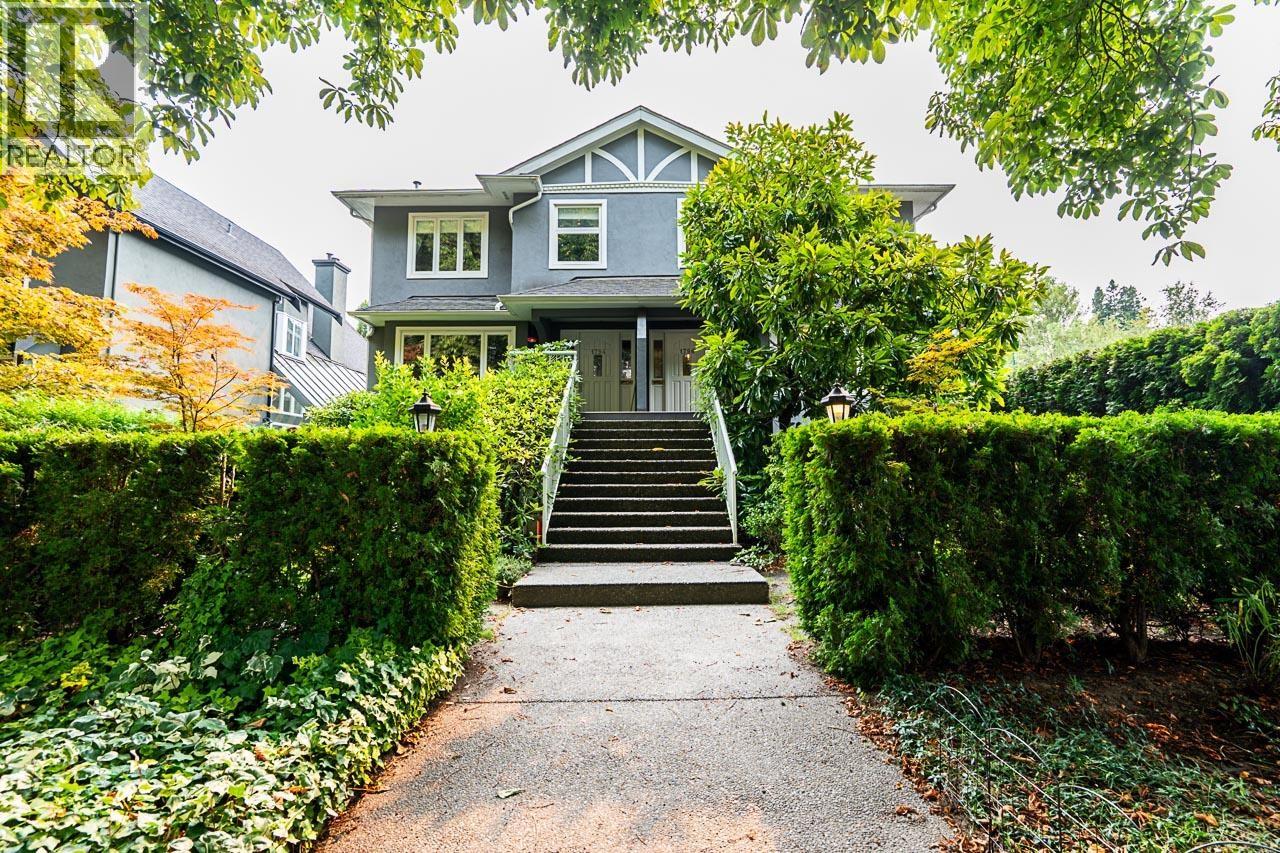 1796 W 14th Ave, Vancouver, BC V6J 2J7