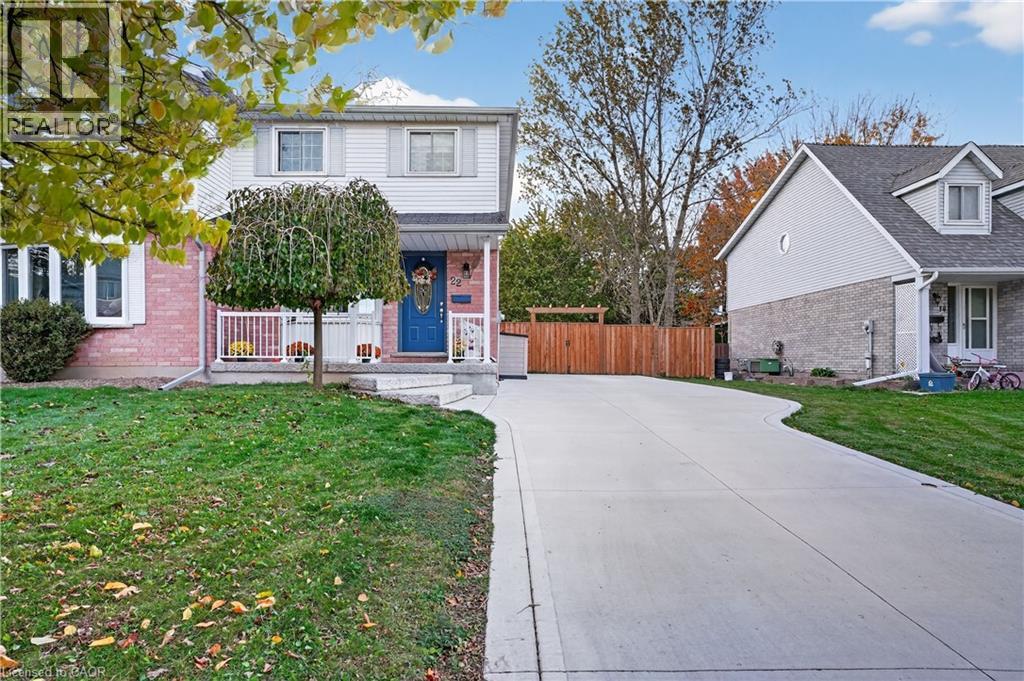 22 Caprice Ct, Kitchener, ON N2M 5M2
