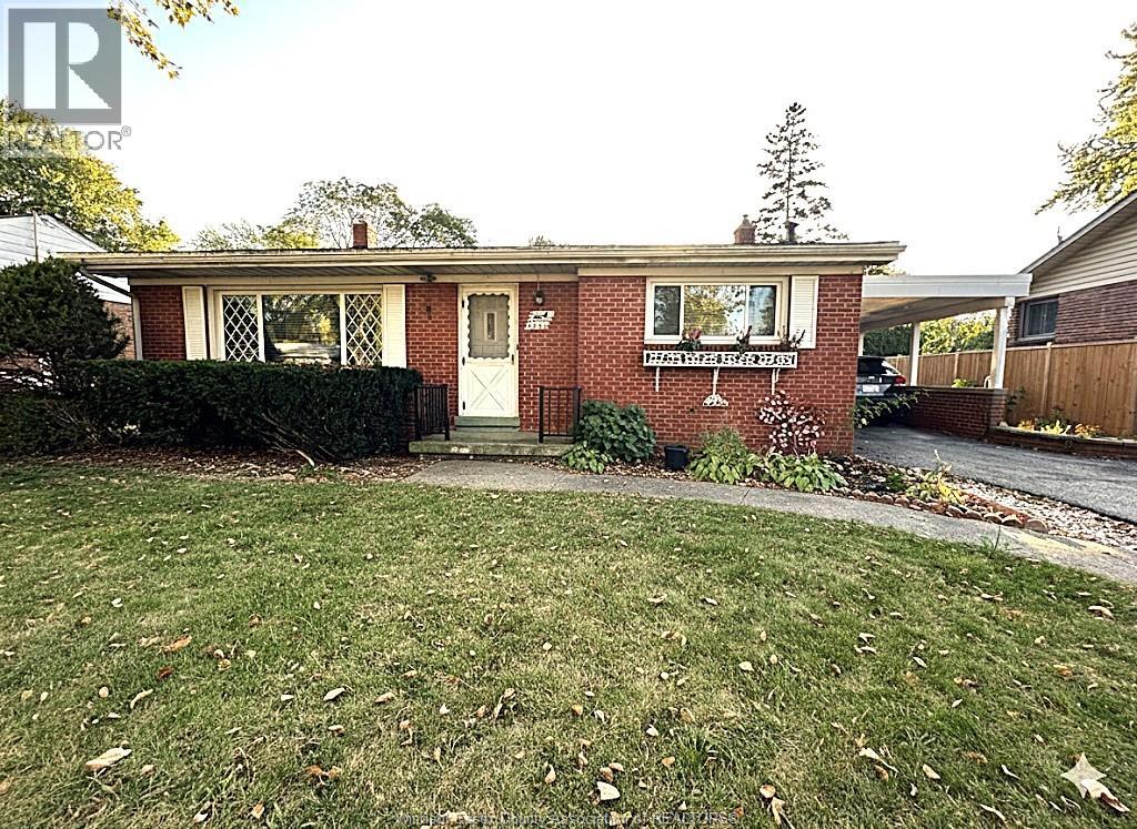 3551 Woodland, Windsor, ON N9E 1Z9