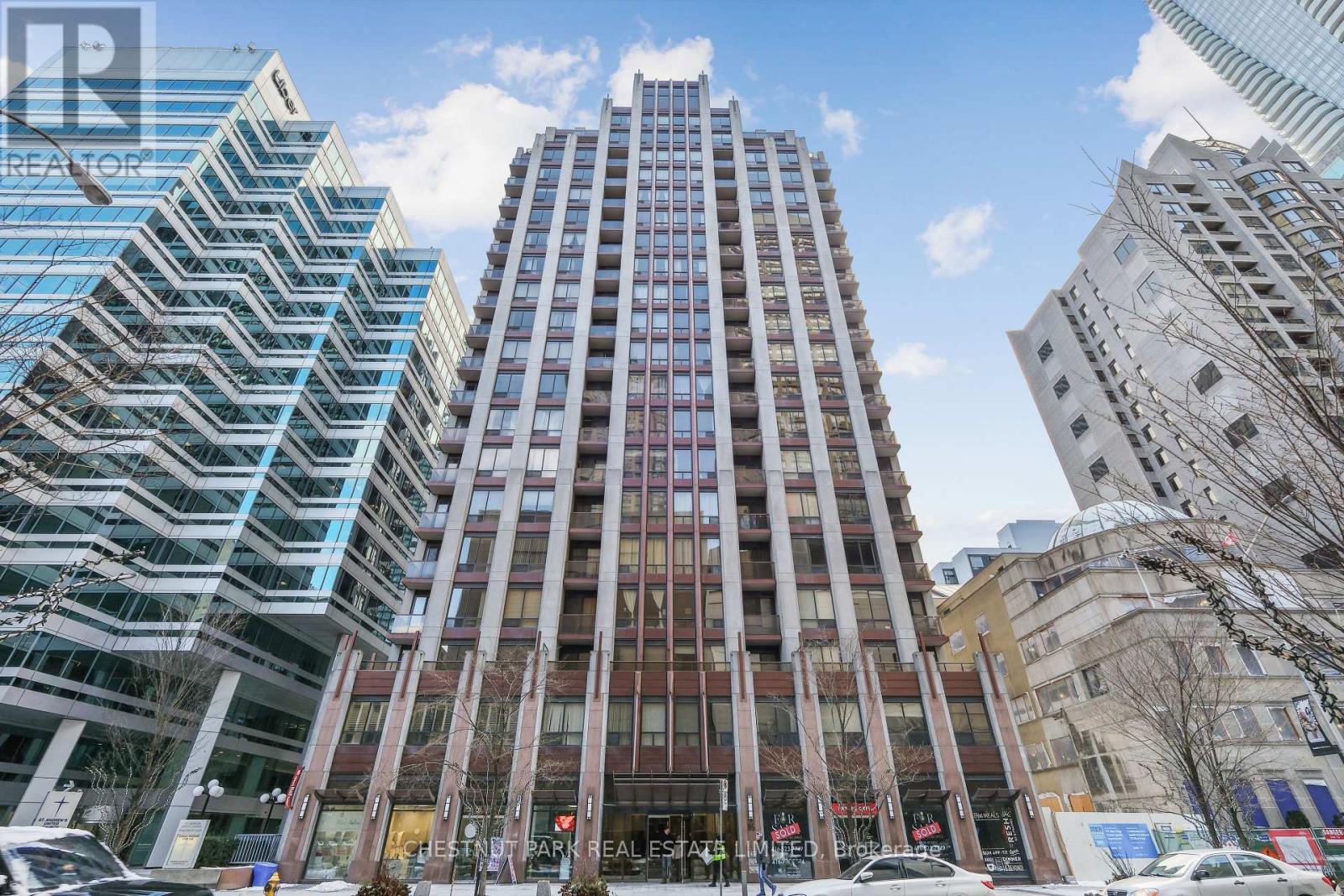 1014 85 Bloor St E, Toronto, ON M4W 3Y1