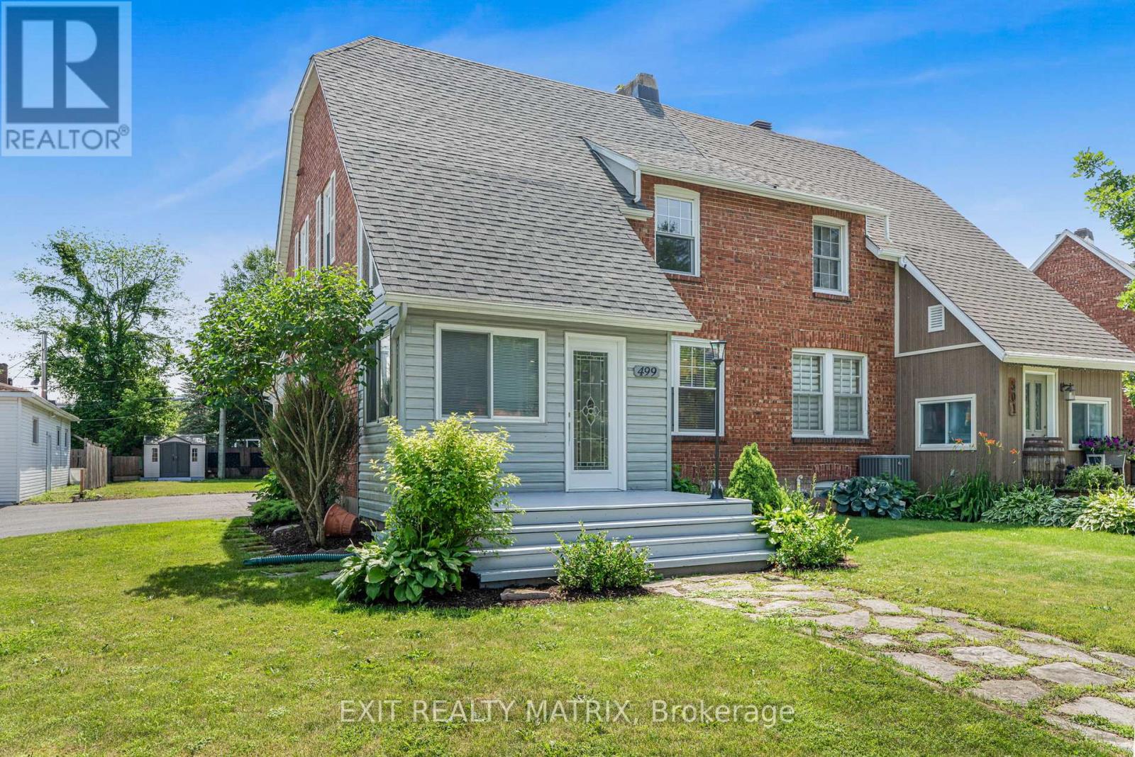 499 Smerdon St, Hawkesbury, ON K6A 2M9