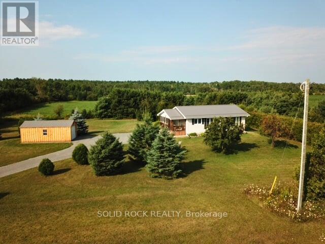 307 Kippen Rd, Mcnabbraeside, ON K0A 3L0