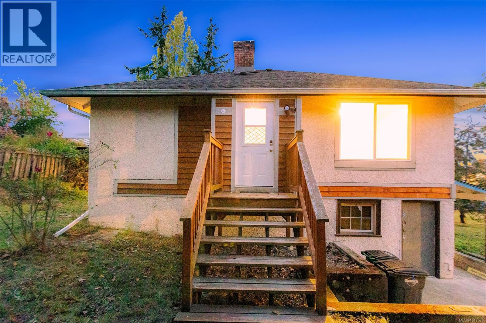 611 Polyanthus Cres, Saanich, BC V8Z 2J3