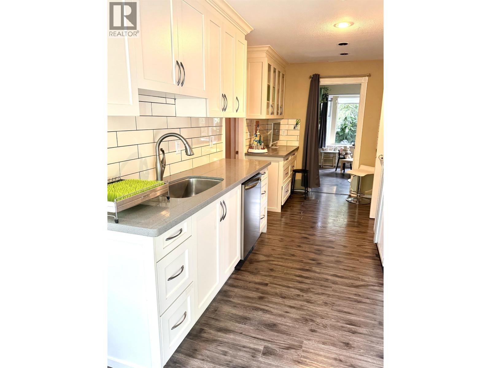 10800 Rochdale Dr, Richmond, BC V7A 3N6