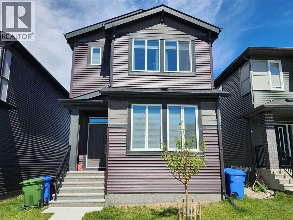 292 Lucas Blvd NW, Calgary, AB T3P 1X2
