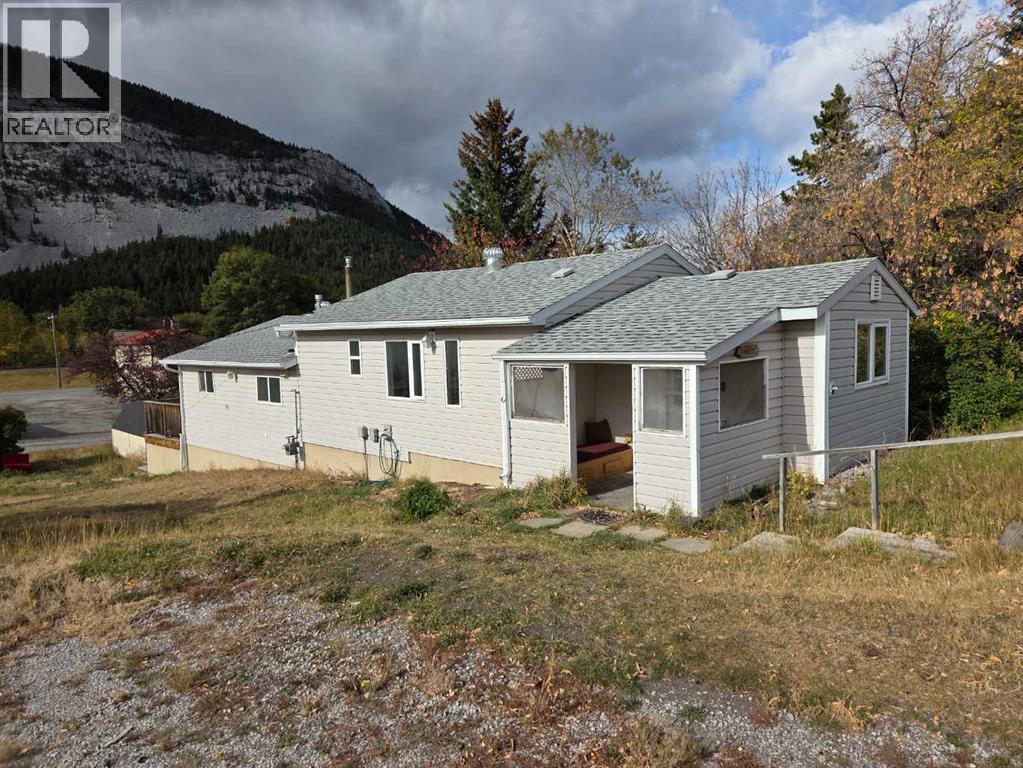 21st Avenue Unit 14830, Frank, AB T0K 0E0