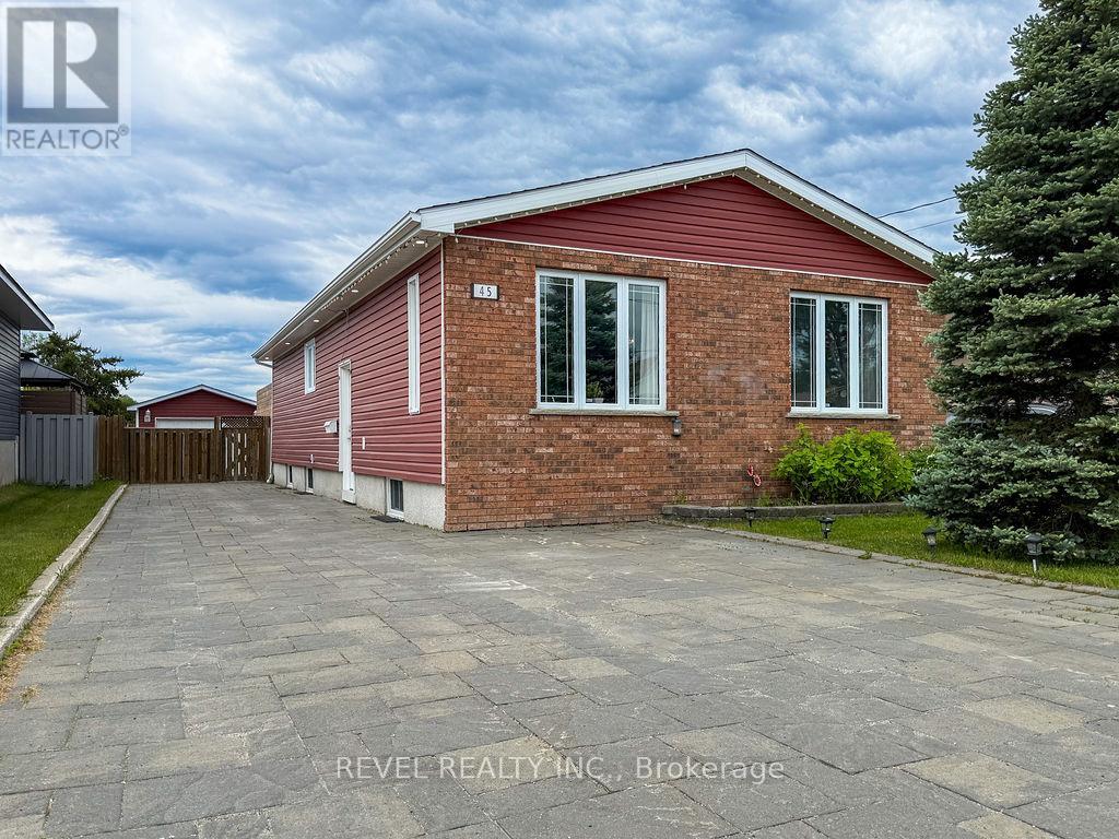45 Jade Ave, Timmins, ON P4N 4M3