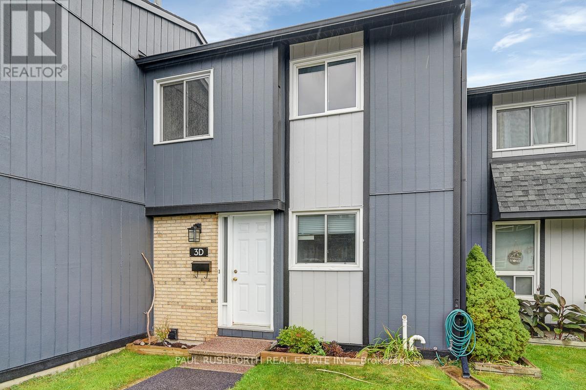 3 Spring Grove Ln #d, Ottawa, ON K2J 2C5