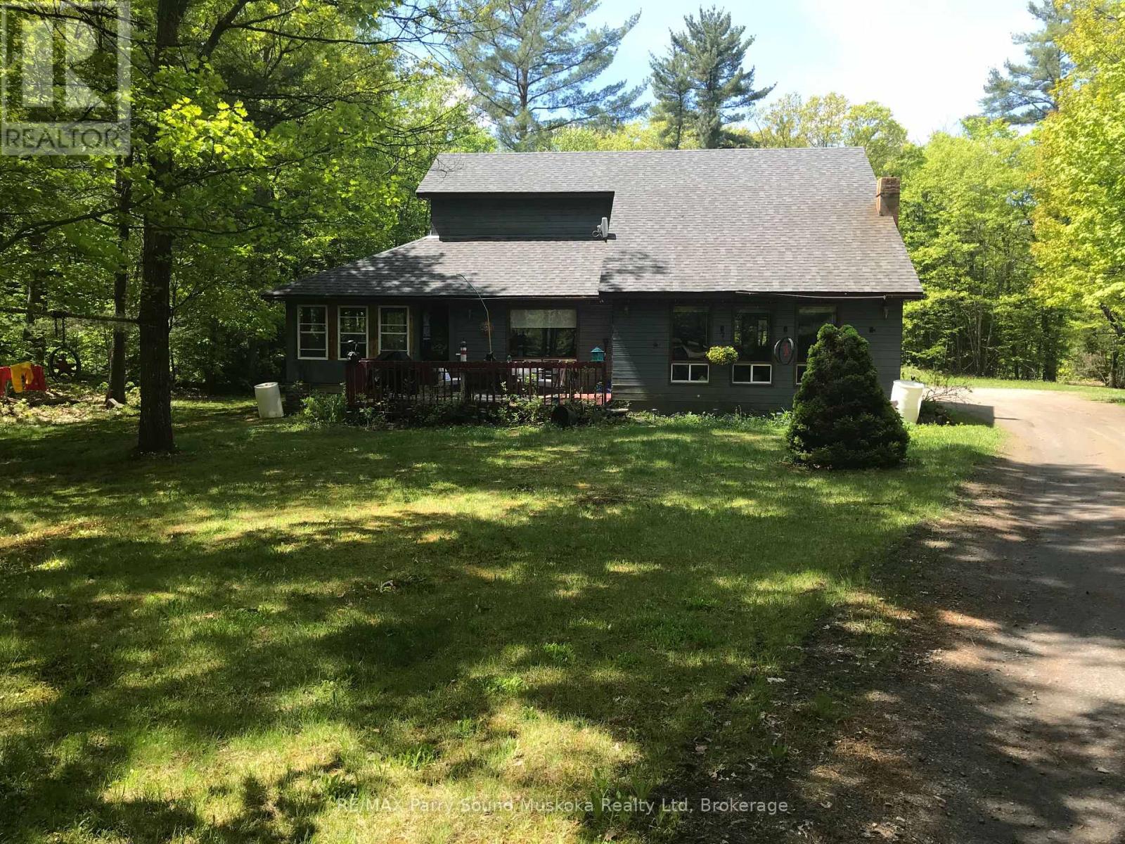 36 Windfall Lake Rd, Seguin, ON P2A 0B2