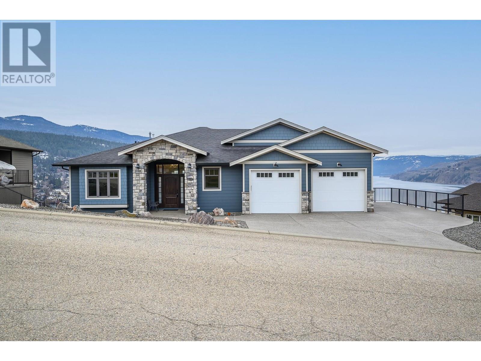 8891 Braeburn Dr, Coldstream, BC V1B 3W8