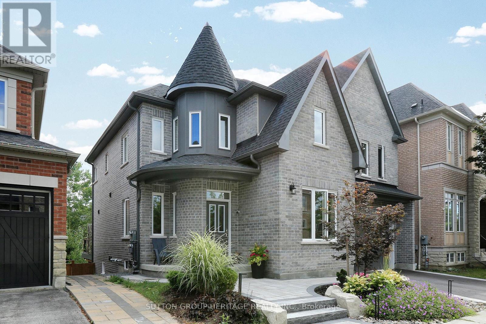 30 Hunwicks Cres, Ajax, ON L1Z 0E4