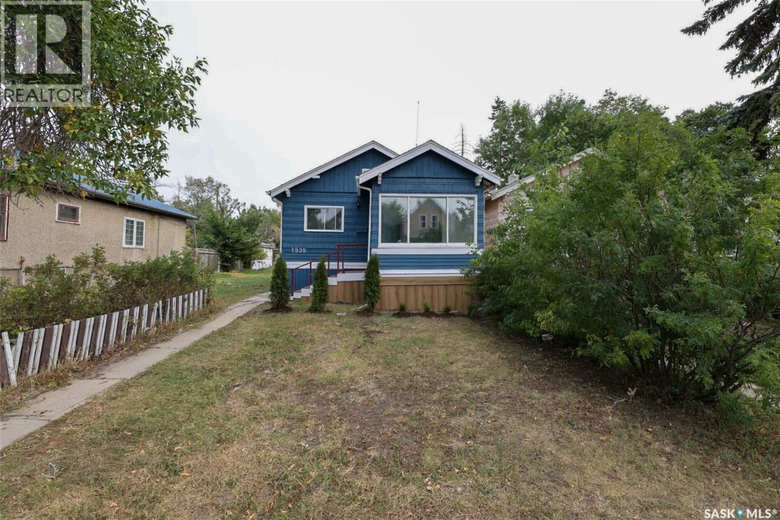 1535 Cameron St, Regina, SK S4T 2T7