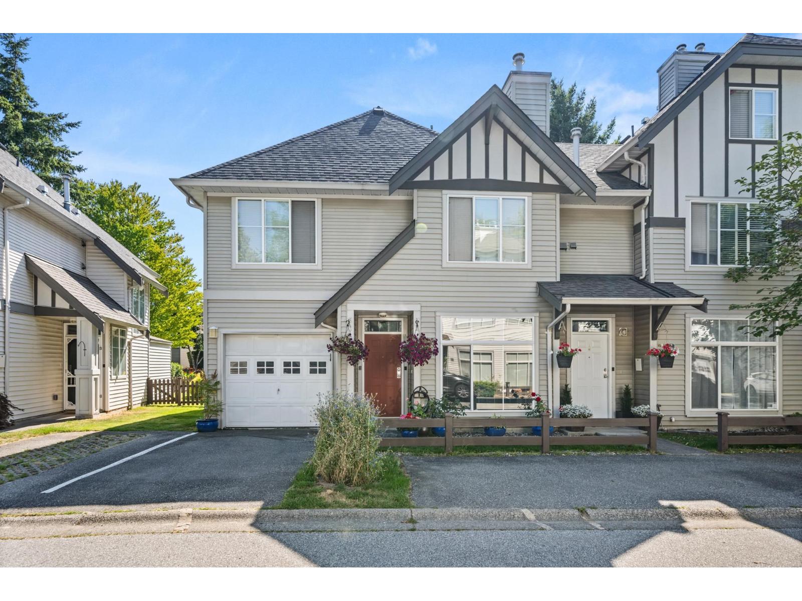6465 184a Street Unit 51, Surrey, BC V3S 8X9
