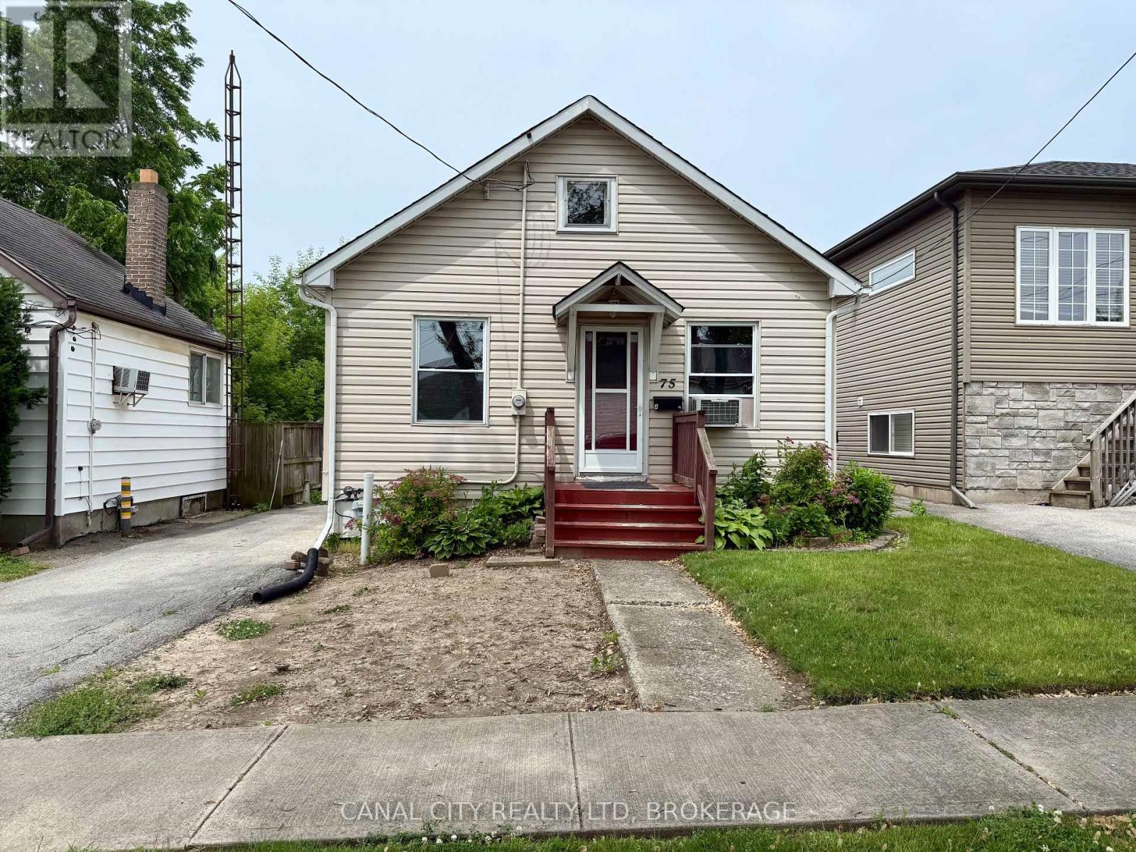 75 W Street N, Thorold, ON L2V 2S4