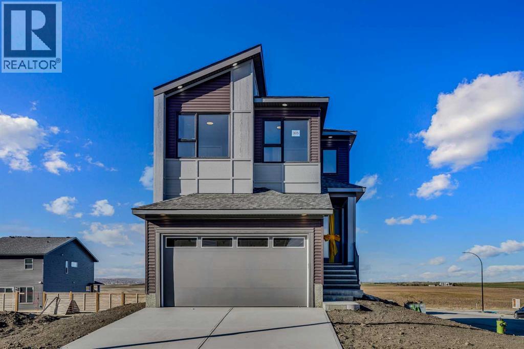 305 Lucas Pl NW, Calgary, AB T3P 2E4