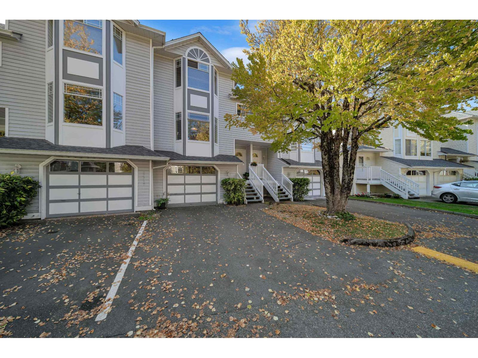 15550 89 Avenue Unit 3, Surrey, BC V3R 1N1