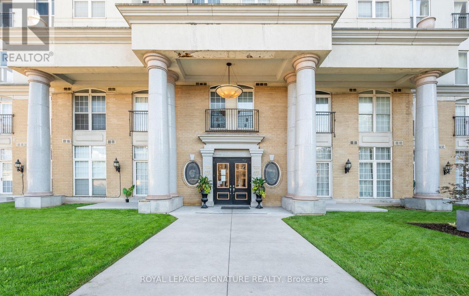 1105 135 James St S, Hamilton, ON L8P 2Z6