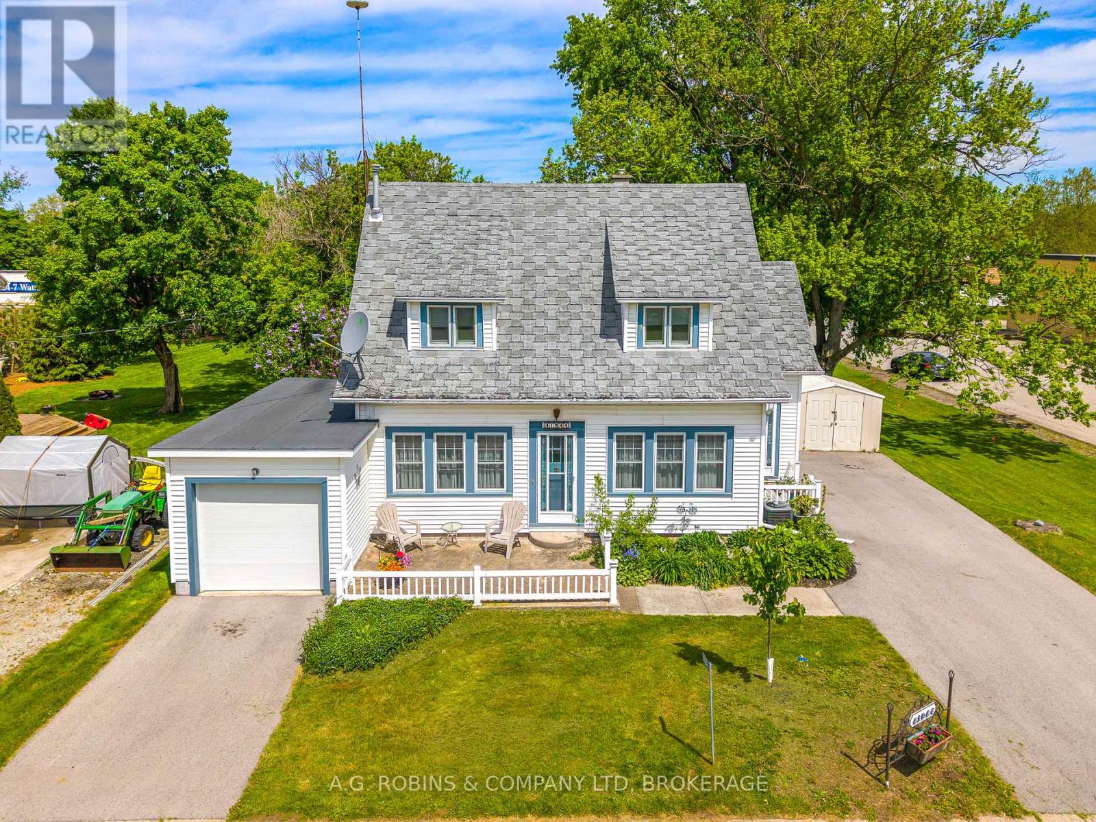 41944 Clarendon St, Wainfleet, ON L0S 1V0