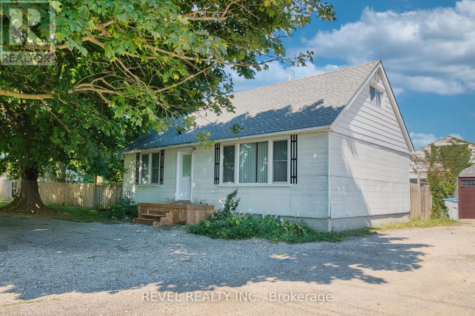 15330 Plover Mills Rd, Middlesex Centre, ON N0M 2A0