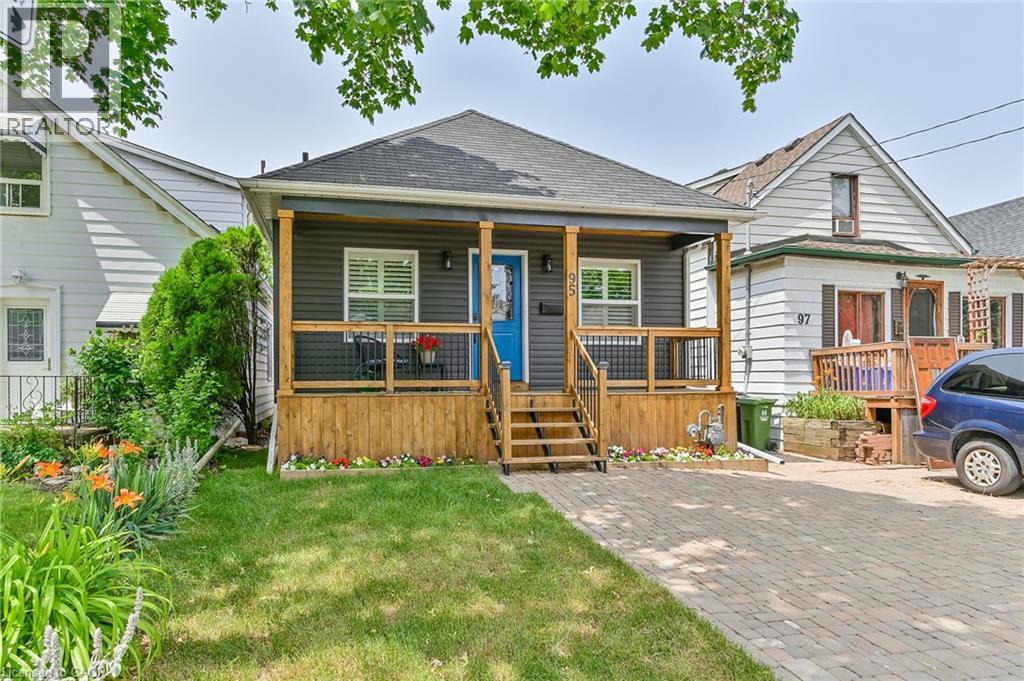 95 Houghton Ave N, Hamilton, ON L8H 4L5