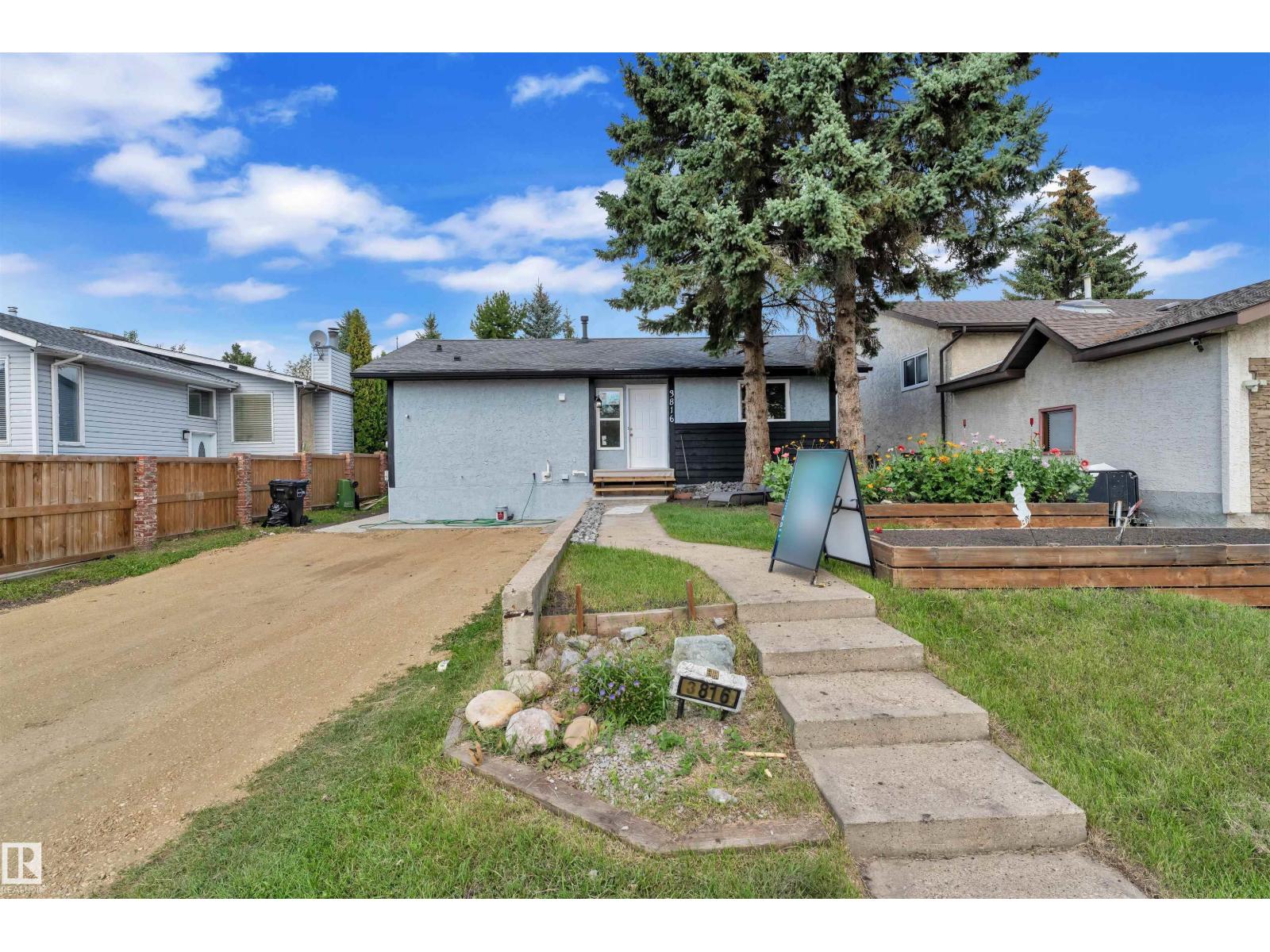 17 Av Nw Unit 3816 #b, Edmonton, AB T6L 3B9