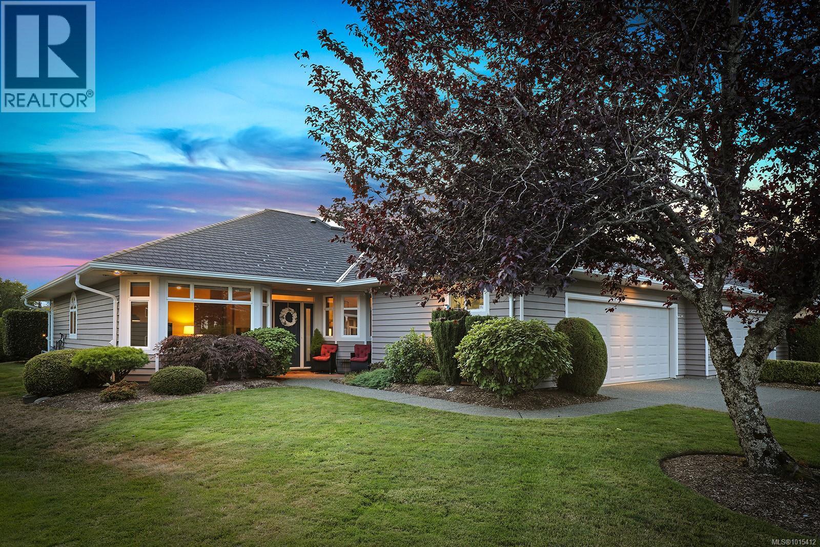 3399 Crown Isle Dr Unit 221 Dr, Courtenay, BC V9N 9X7