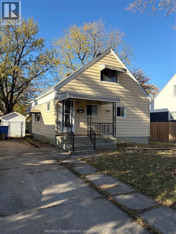 1327 Tourangeau, Windsor, ON N8Y 4J1