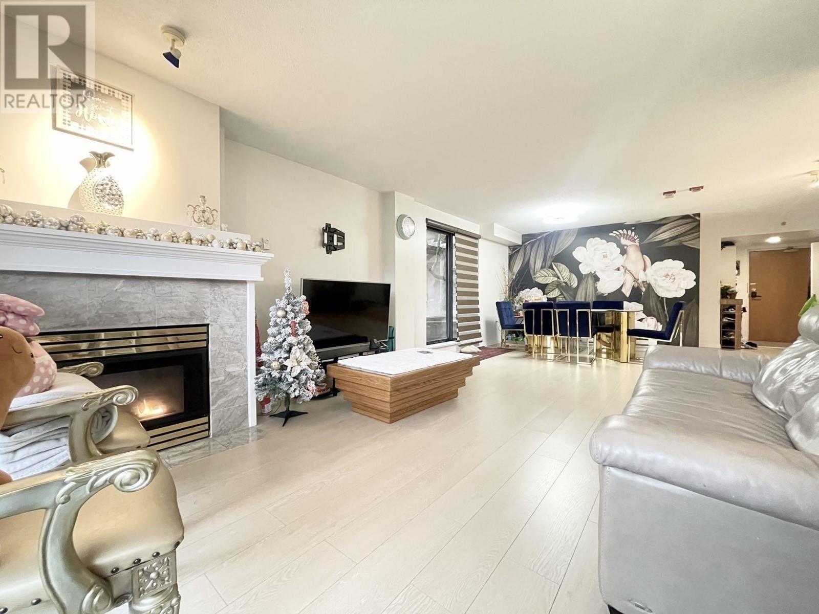 6611 Cooney Road Unit 302, Richmond, BC V6Y 4C5