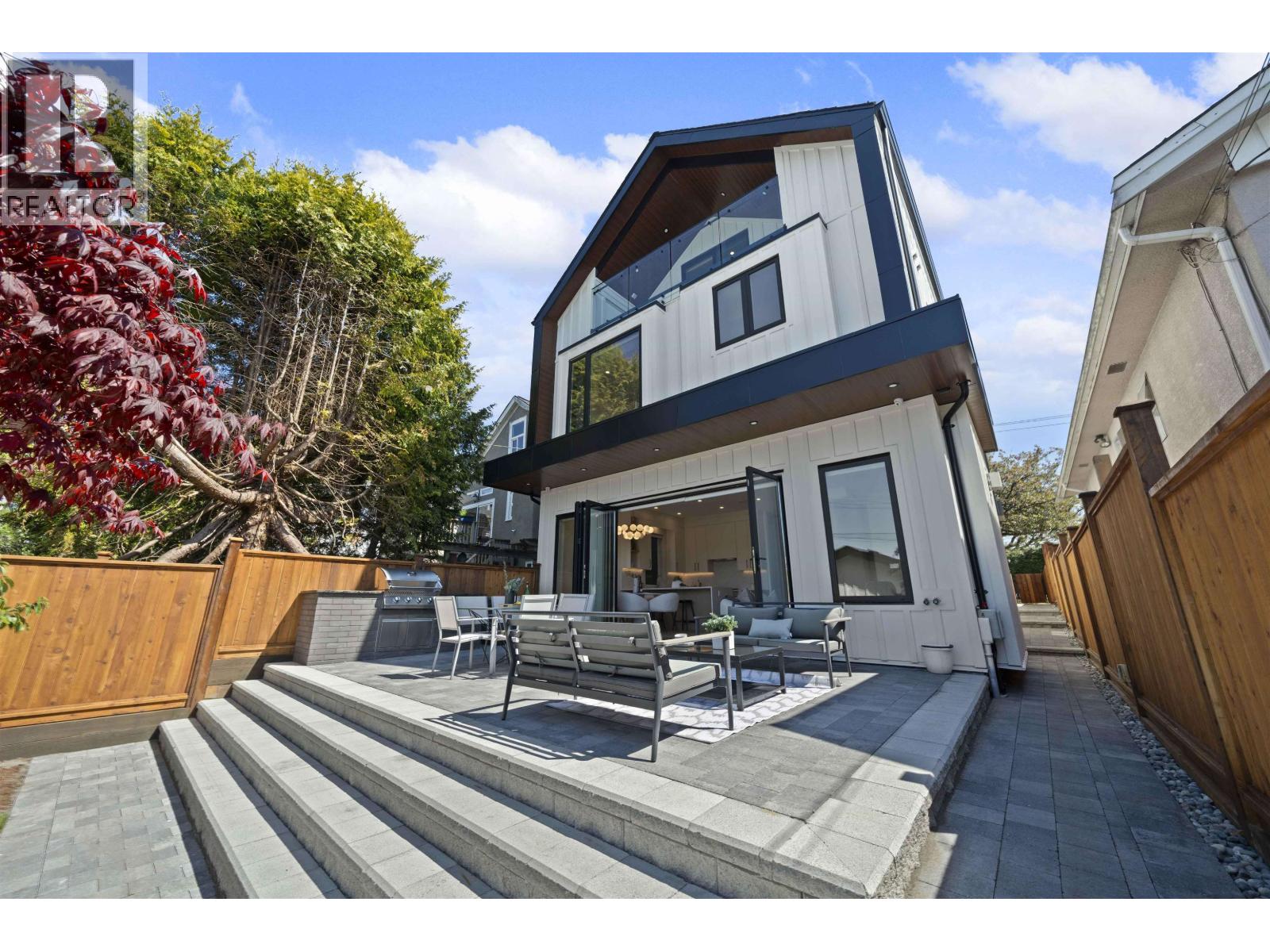 6461 E Prince Edward Street Unit 2, Vancouver, BC V5W 2Y3